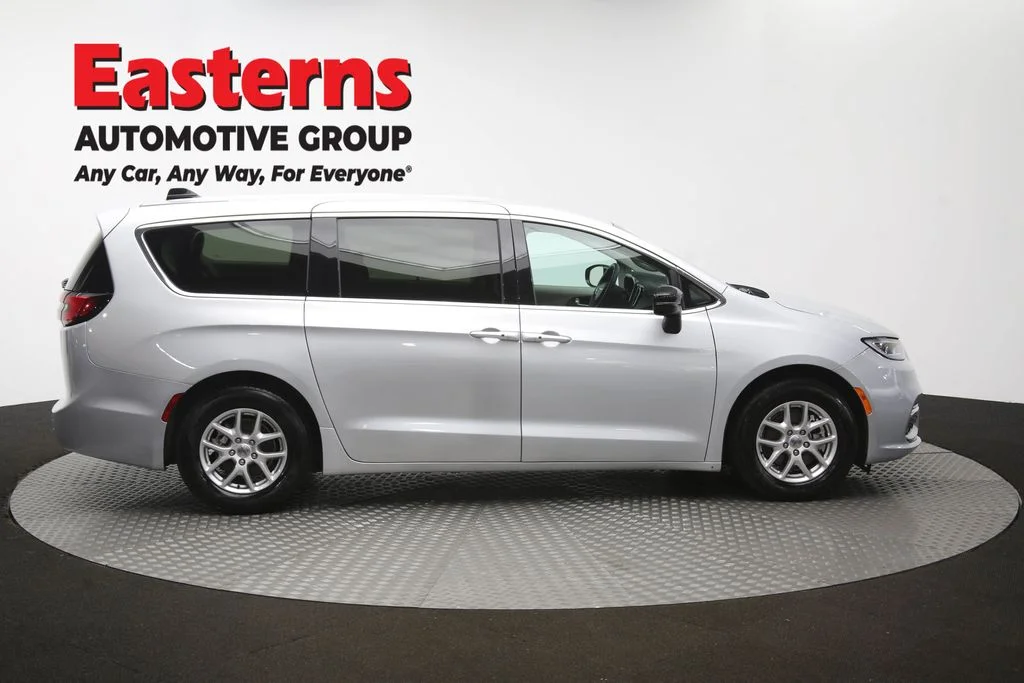 Used 2024 Silver Chrysler Touring L image 46