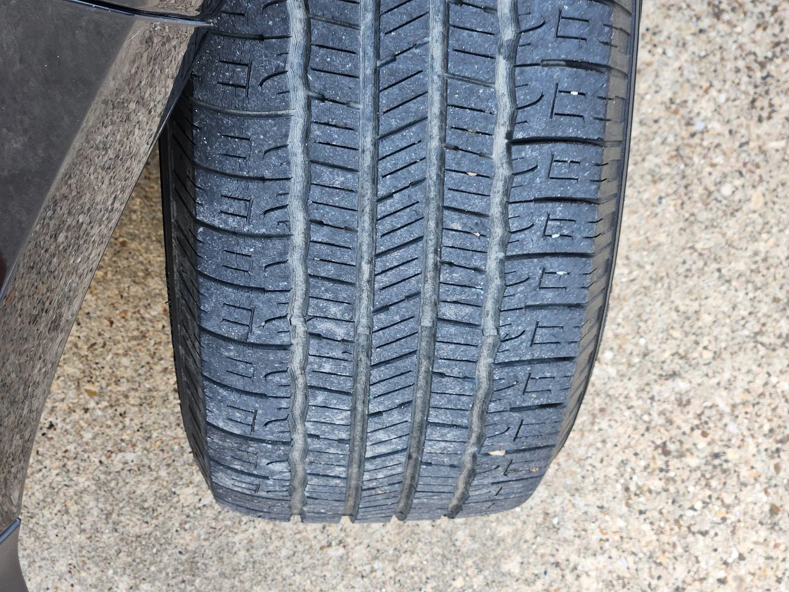 Used 2020 Black Ford SE image 10