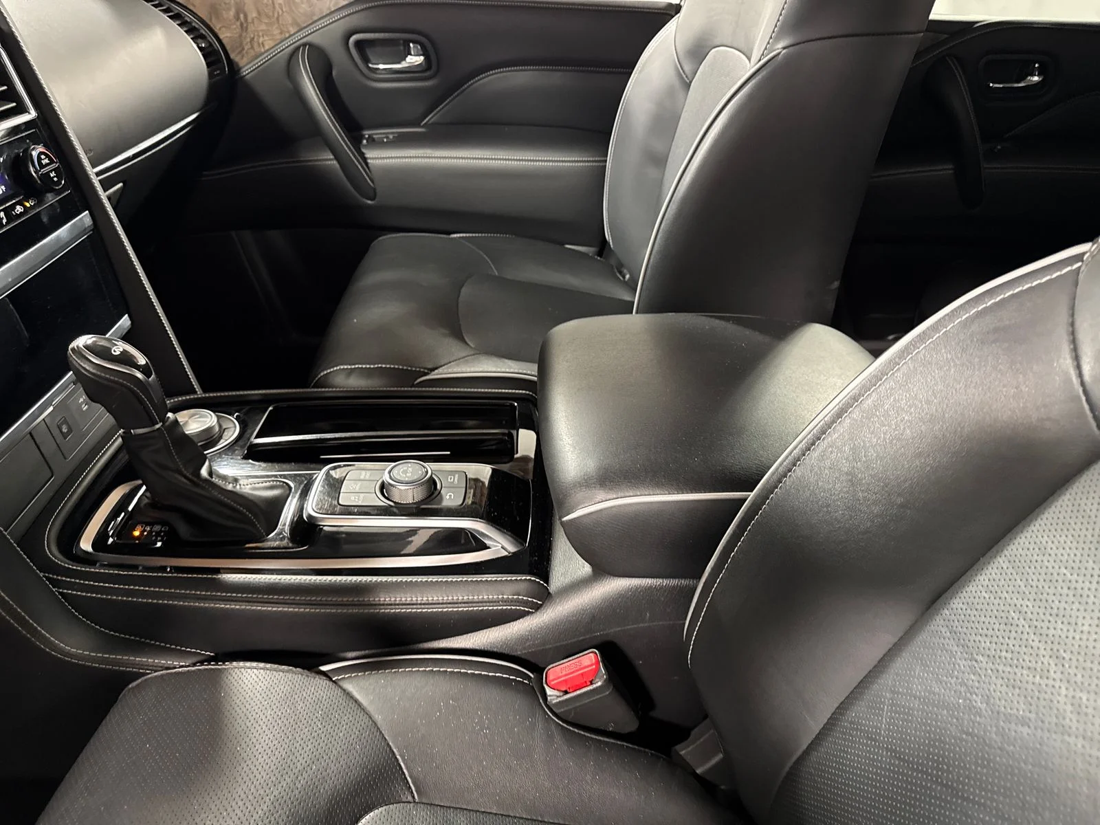 Certified Used 2023 Gray INFINITI Premium Select image 24