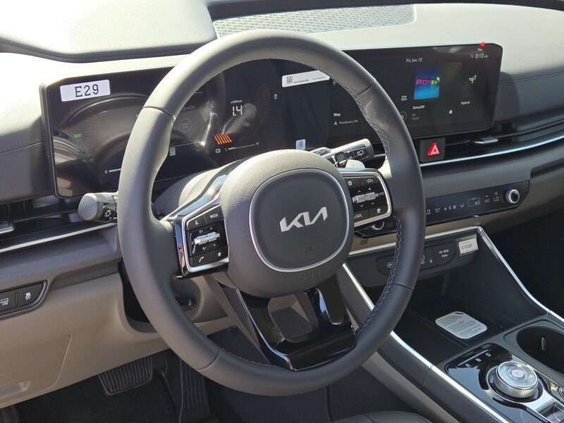 New 2026 Snow White Pearl Kia EX image 12