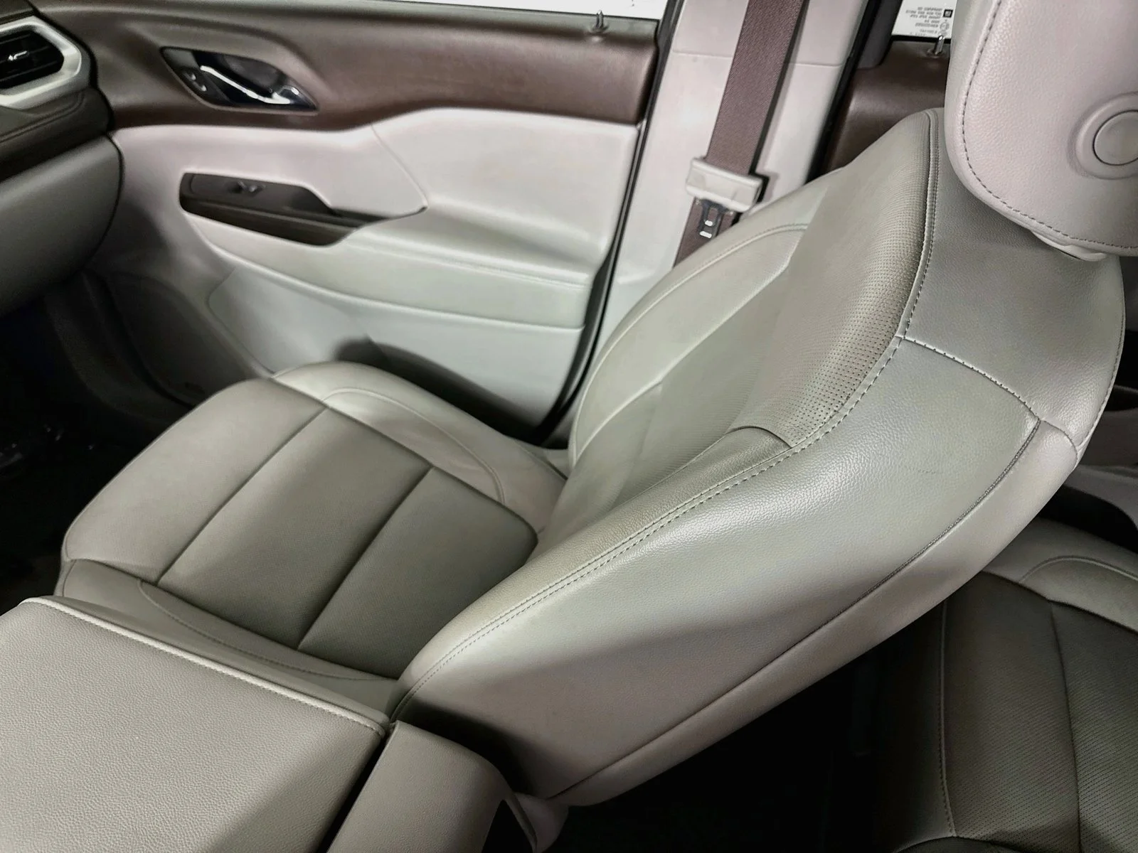 Used 2017 Iridium Metallic GMC SLT-1 image 25