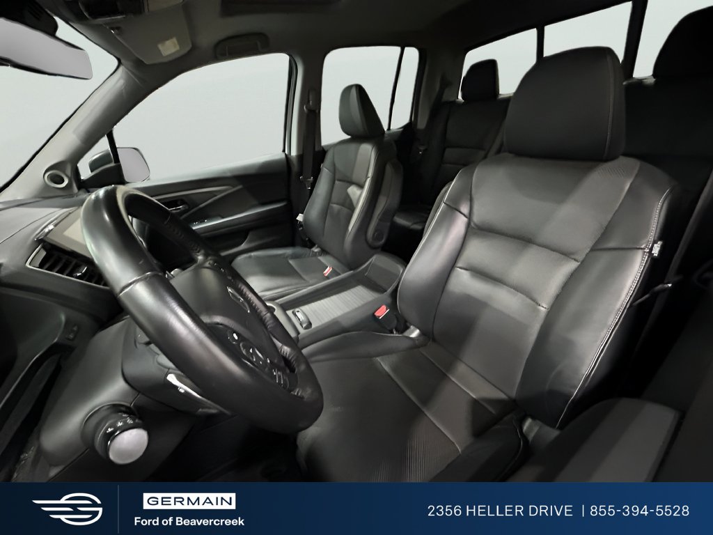 Used 2023 Platinum White Pearl Honda RTL image 20