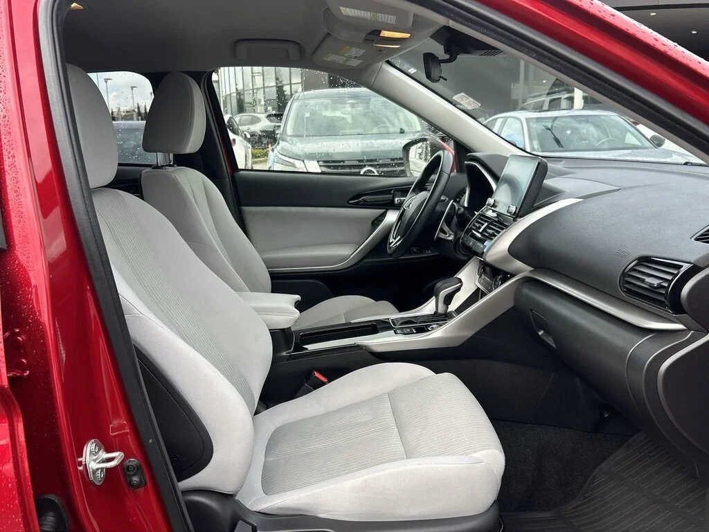 Used 2022 Red Diamond Mitsubishi ES S-AWC Certified Pre-Owned   Local BC   Certifie image 31