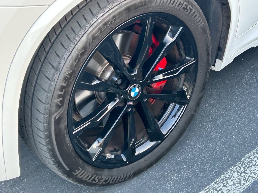 Certified Used 2024 Alpine White BMW M40i image 2