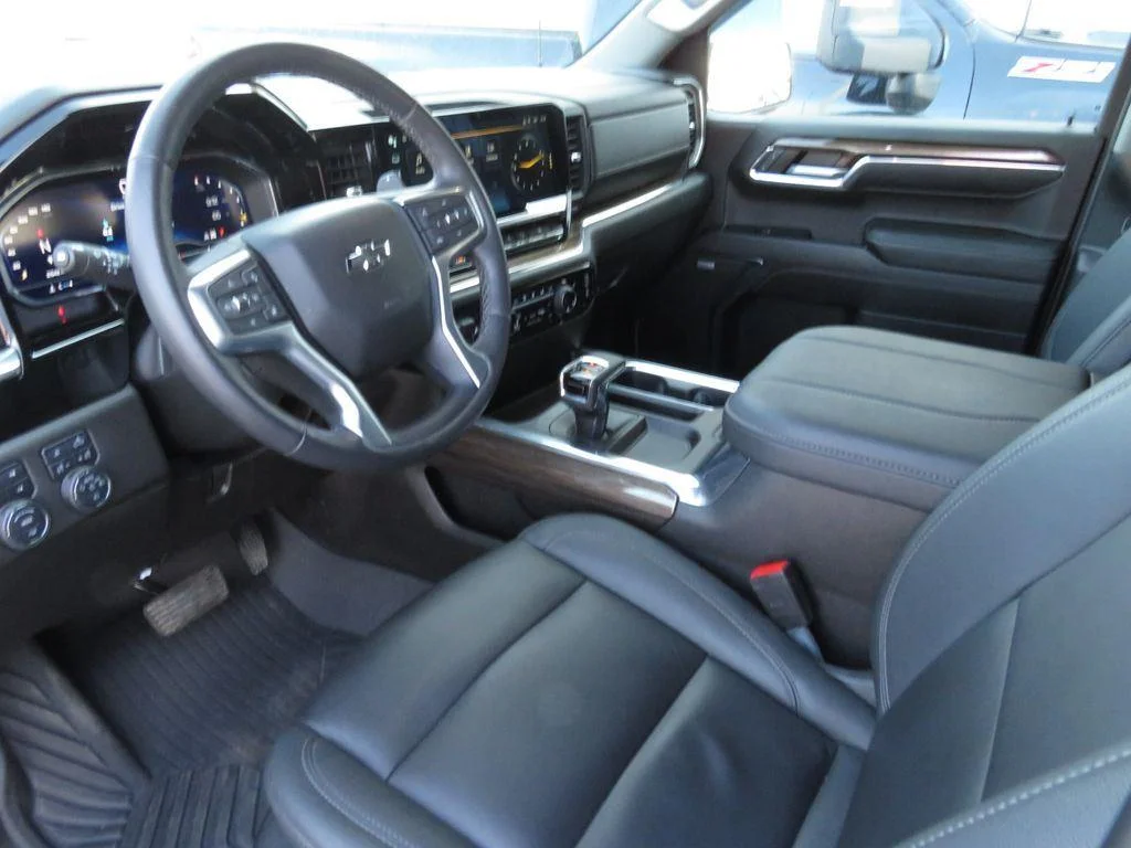 Used 2023 Glacier Blue Metallic Chevrolet RST image 17