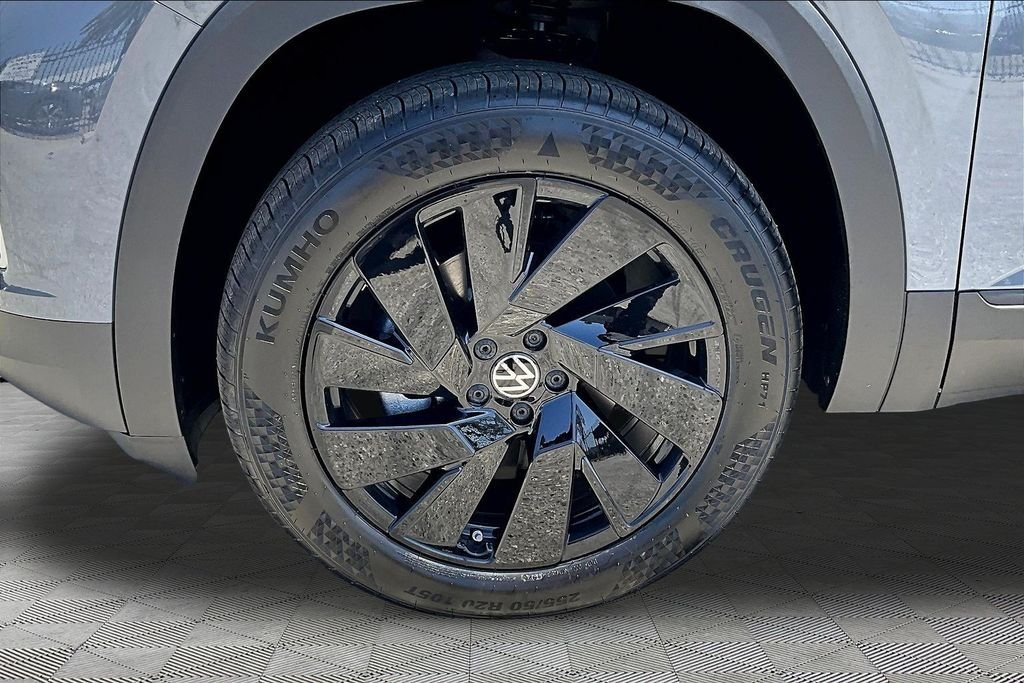New 2026 Gray Volkswagen SE w/Technology image 35
