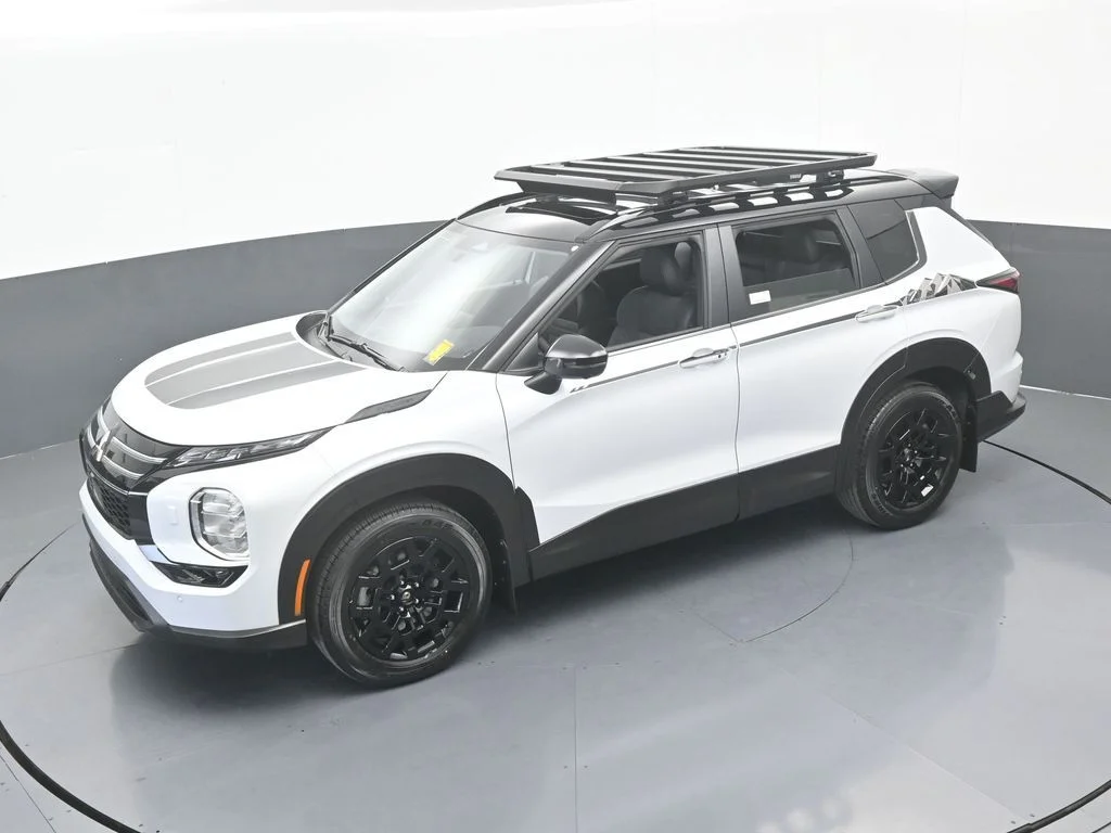 New 2026 White / Black Mitsubishi Trail Edition image 48
