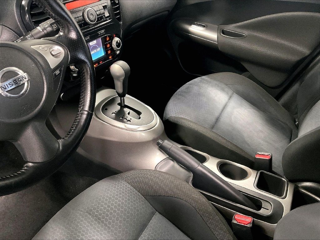 Used 2013 Gray Nissan SV image 19