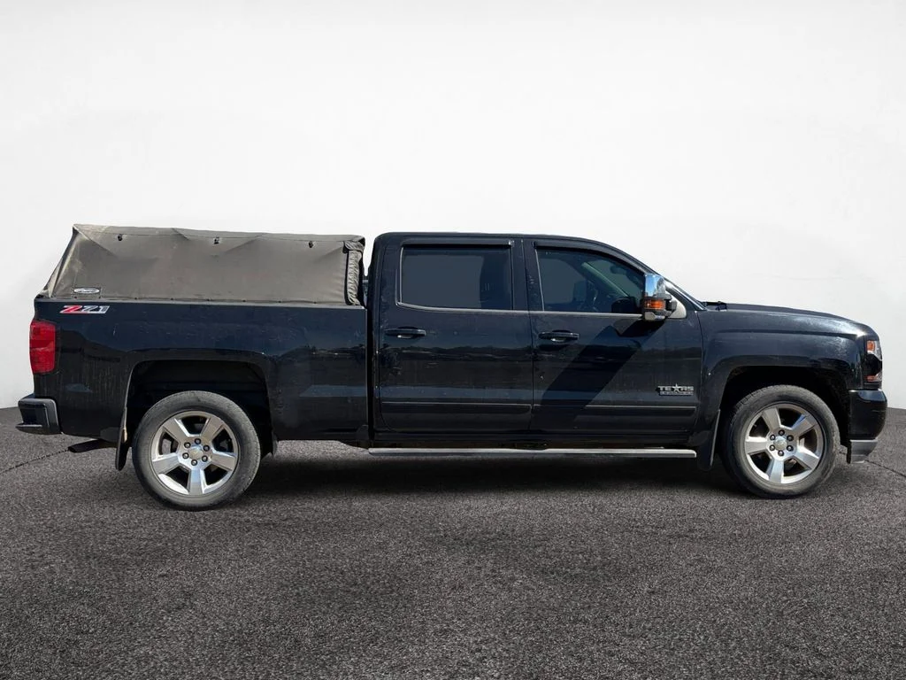 Used 2017 Black Chevrolet LT image 6