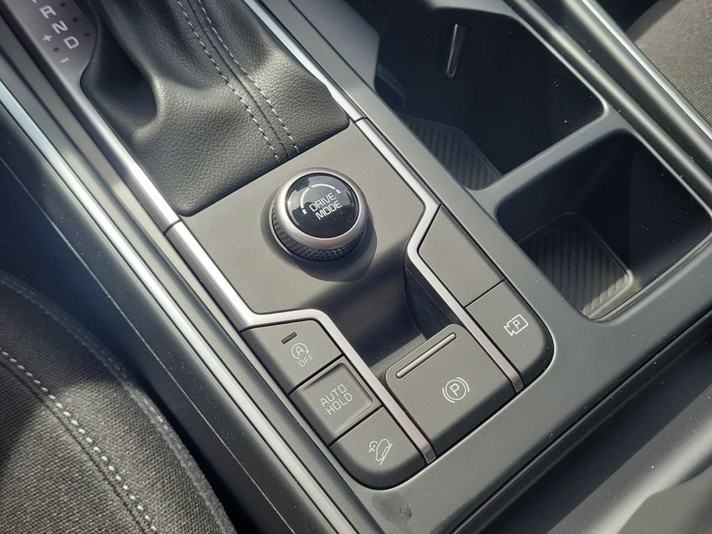 New 2026 White Kia LX image 35
