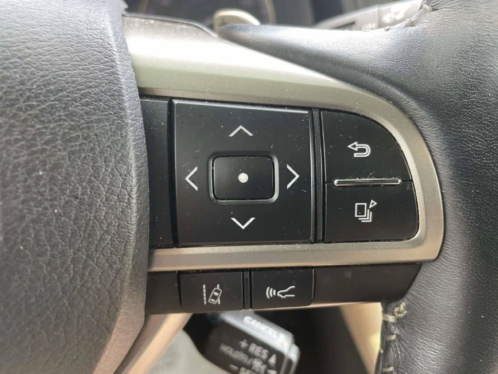 Used 2021 Silver Lexus 350 image 26