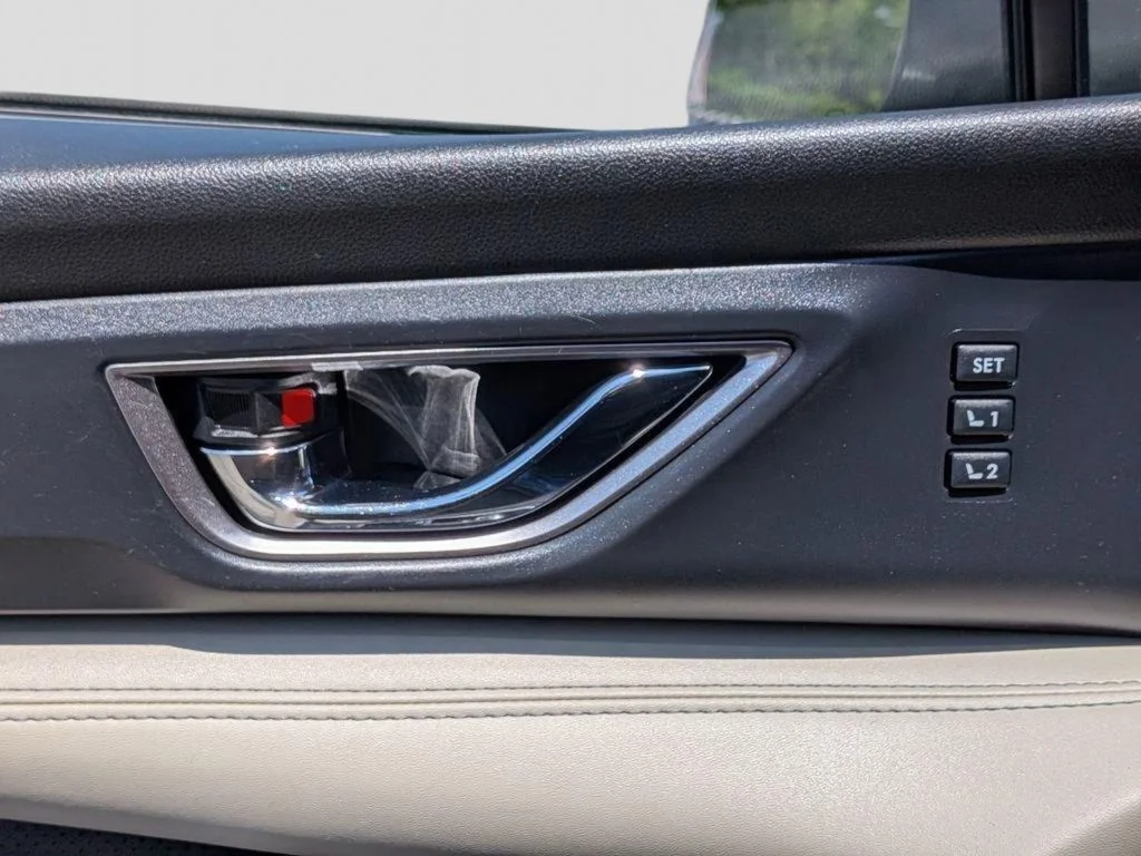 Used 2020 Blue Subaru Limited image 13