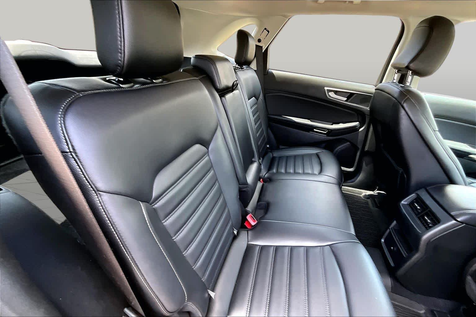 Used 2024 Carbonized Gray Ford SEL image 20
