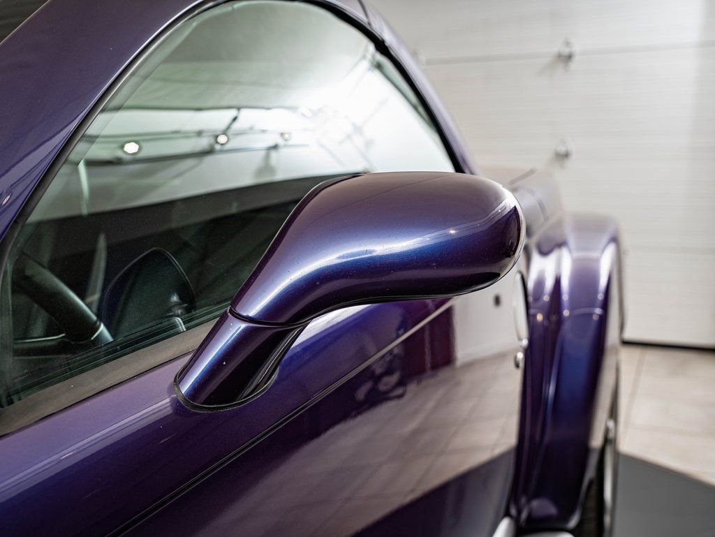 Used 2004 Ultra Violet Metallic Chevrolet  image 20