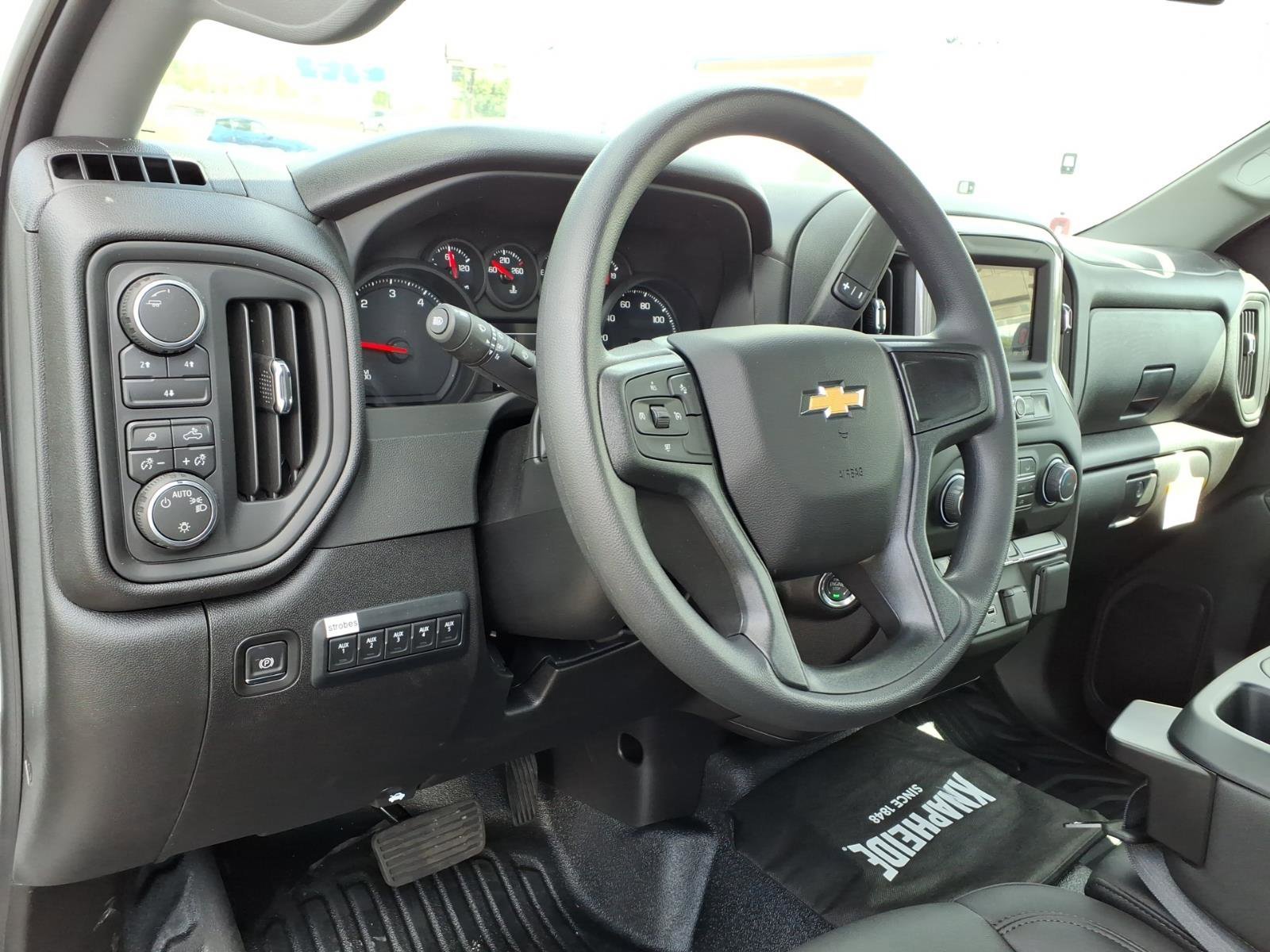 New 2026 Summit White Chevrolet Work Truck image 6