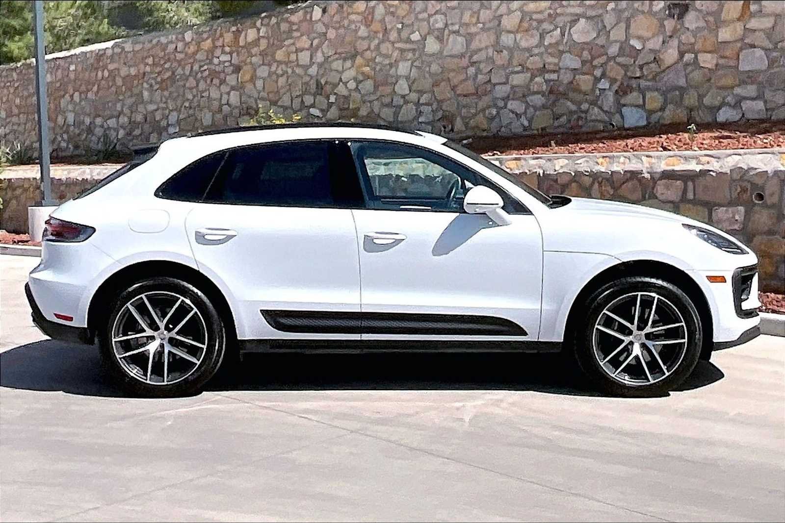 Used 2025 Carrara White Metallic Porsche  image 8