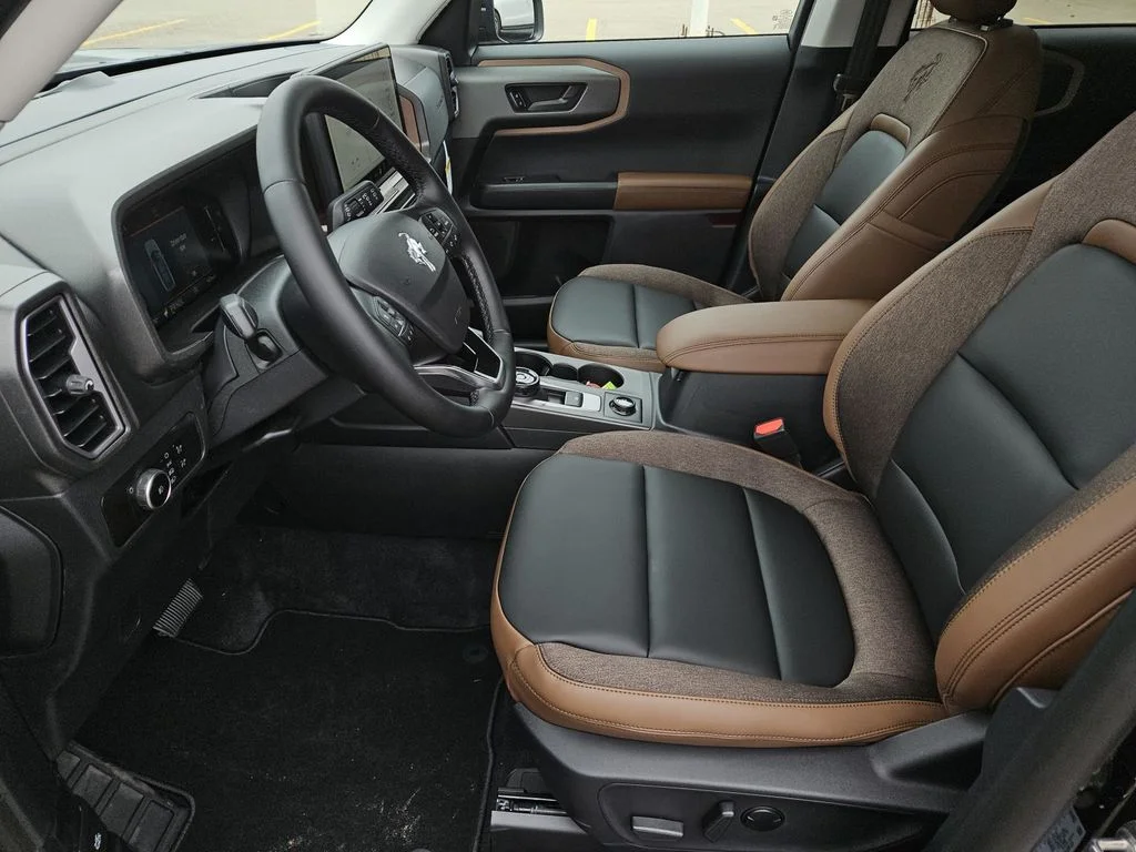 New 2026 Shadow Black Ford Outer Banks® image 22