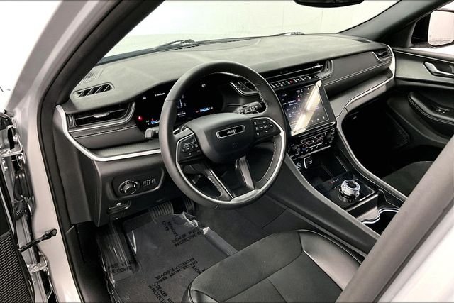 2024 Jeep Grand Cherokee Altitude - Photo 16