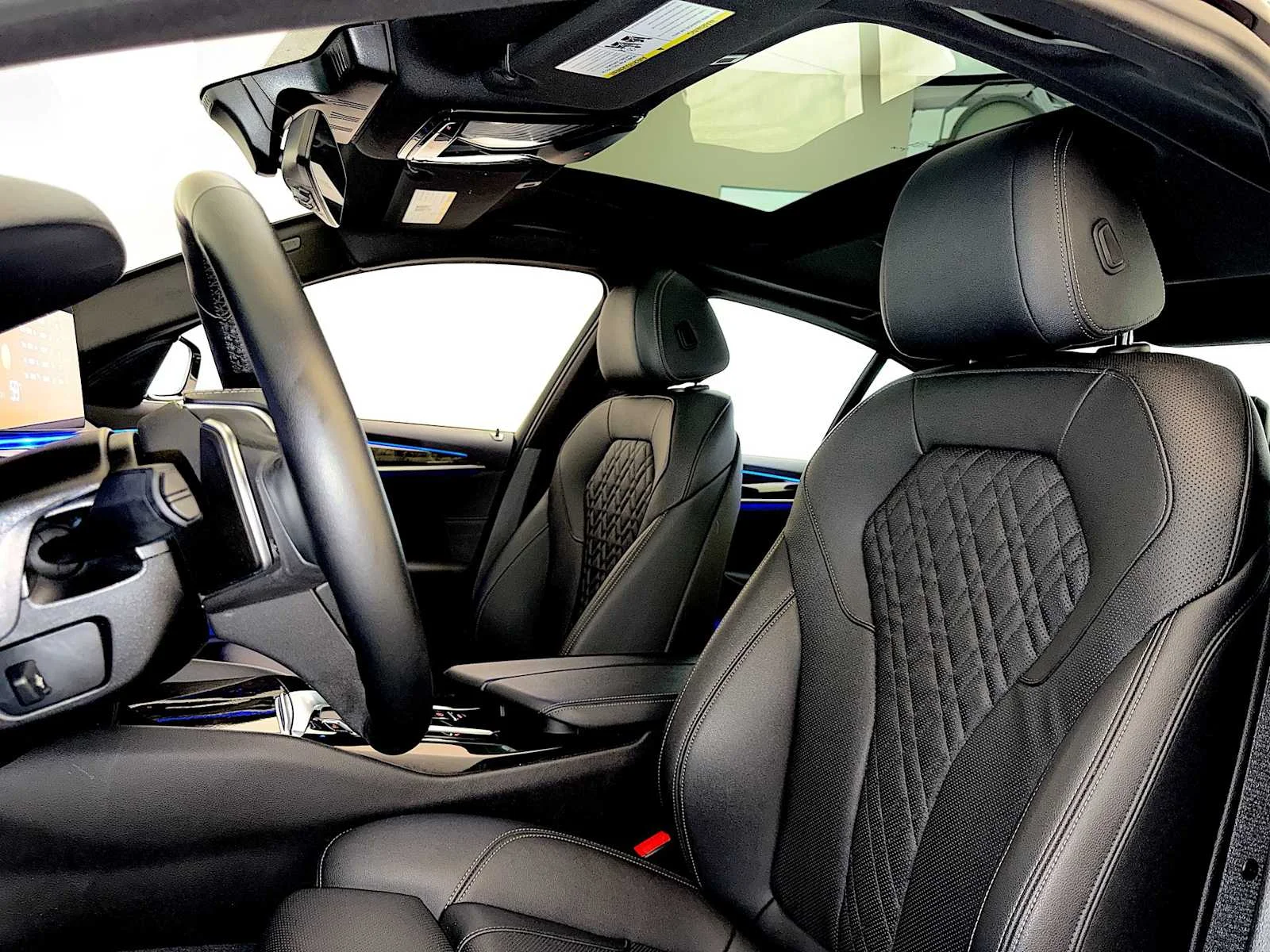 2023 BMW 5 Series 530i - Photo 20
