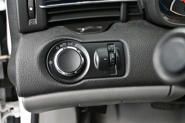 Used 2013 White Chevrolet LS image 23