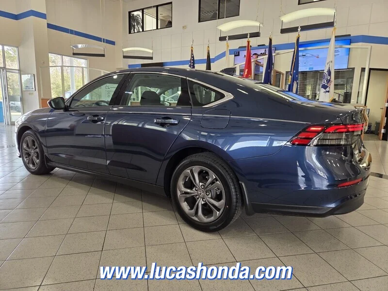 Used 2024 Blue Honda EX CVT image 6