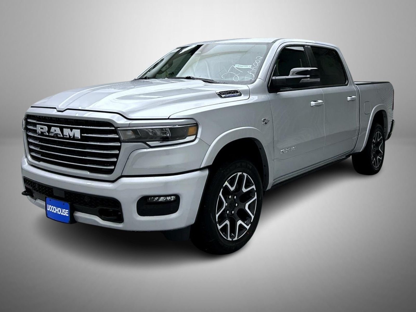 2026 RAM 1500 Laramie 4x4 Crew Cab 5'7's photo