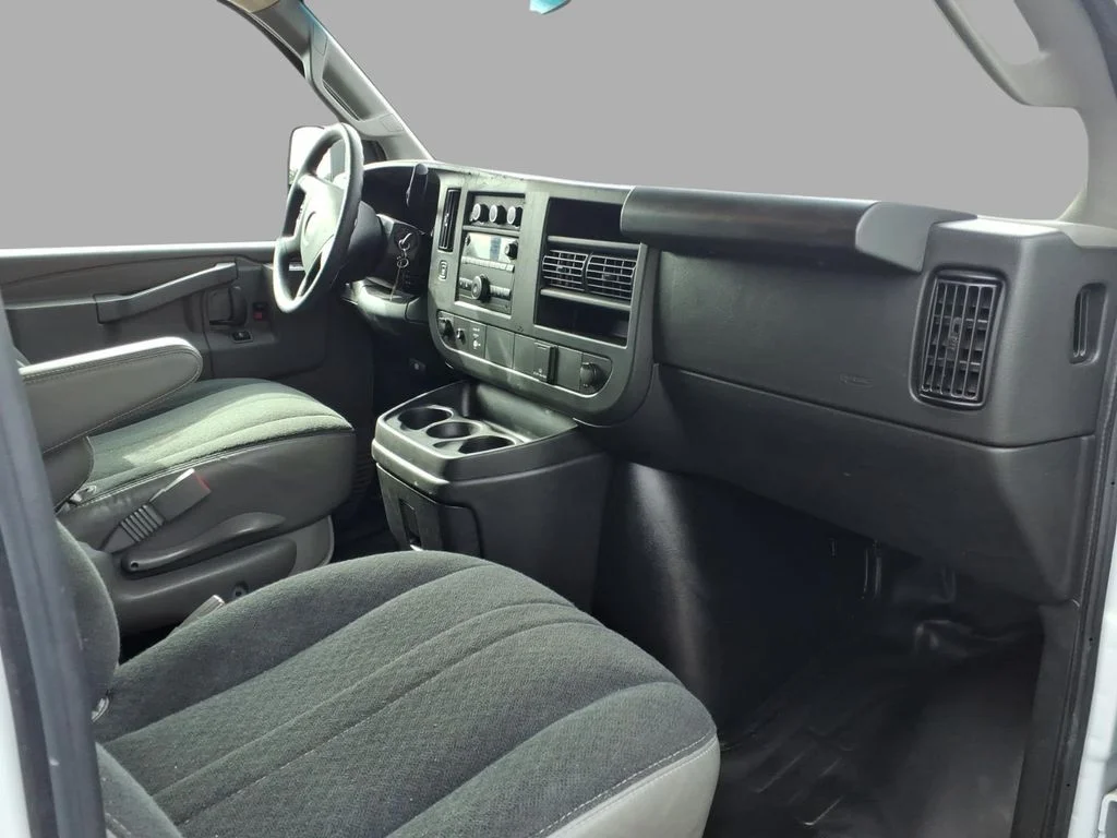 Used 2022 White Chevrolet Work Van image 13