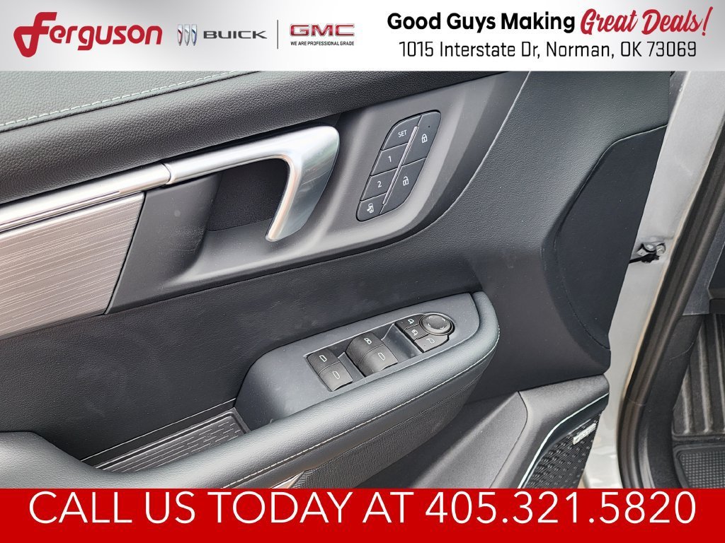 2026 Buick Enclave Preferred - Photo 14