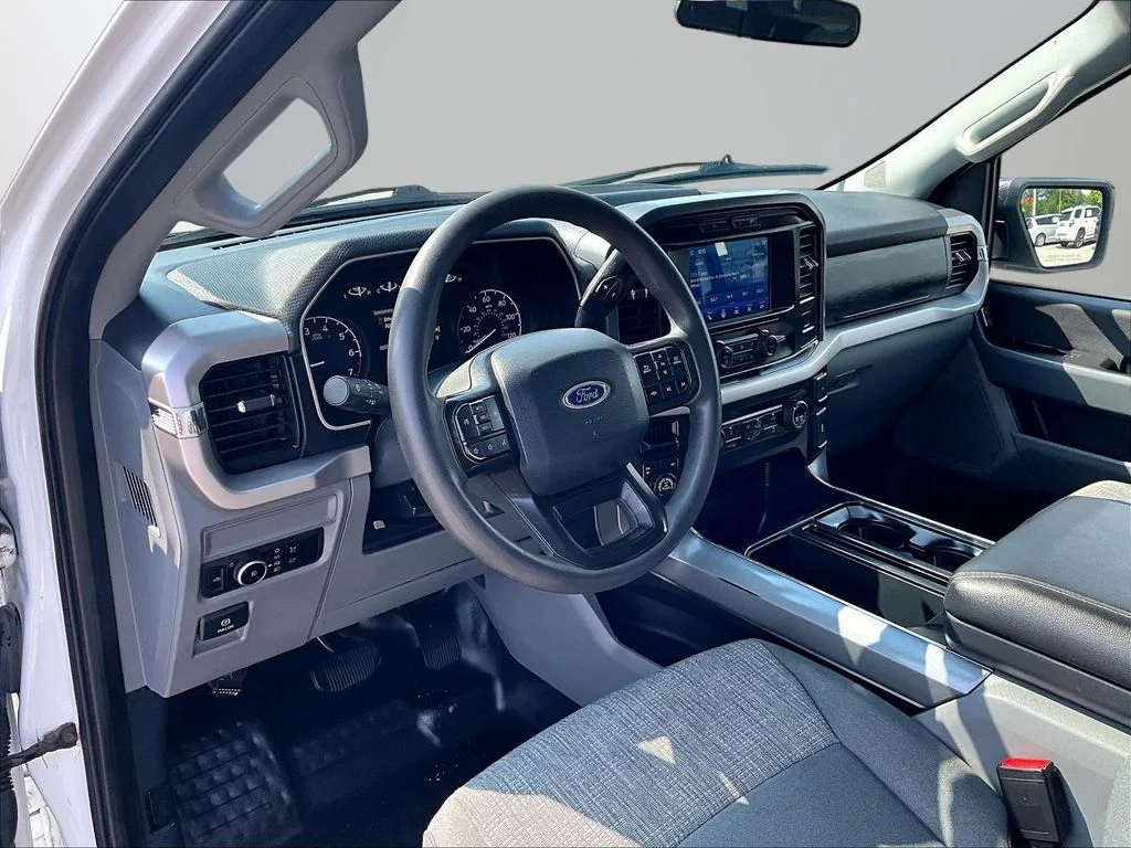 Used 2023 White Ford XLT image 15
