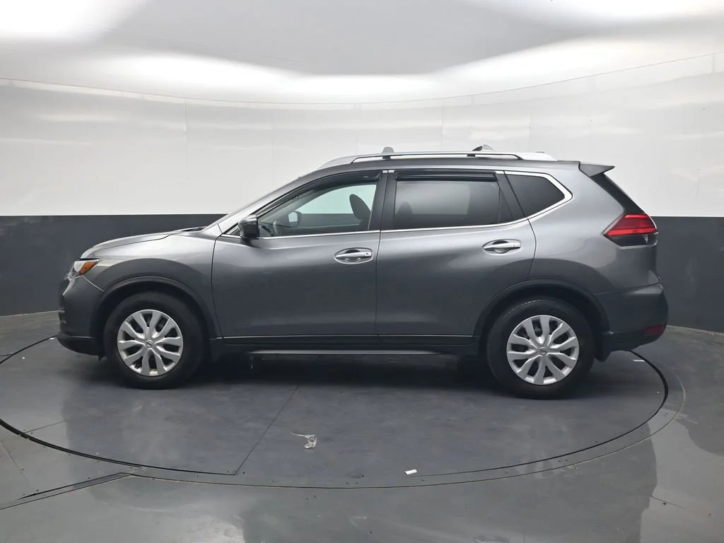 Used 2017 Gun Metallic Nissan S image 7