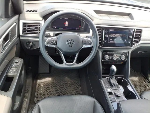 Used 2023 Gray Volkswagen 2.0T SE w/Technology image 13