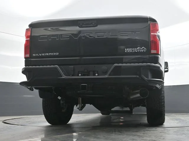 New 2026 Black Chevrolet High Country image 10