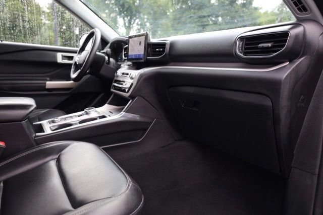 Used 2022 Gray Ford XLT image 40
