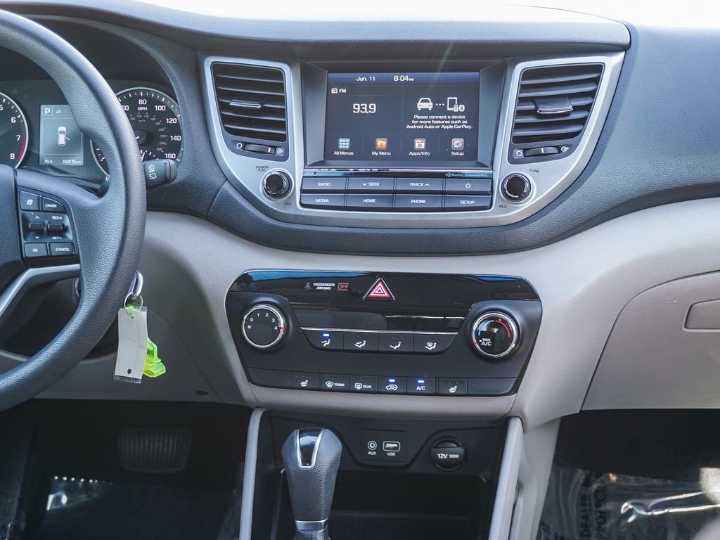 Used 2018 Black Hyundai SEL image 16