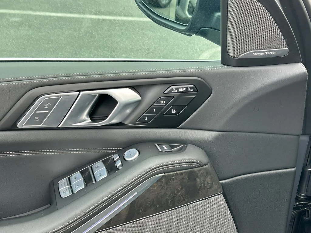2026 BMW X7 40i - Photo 12