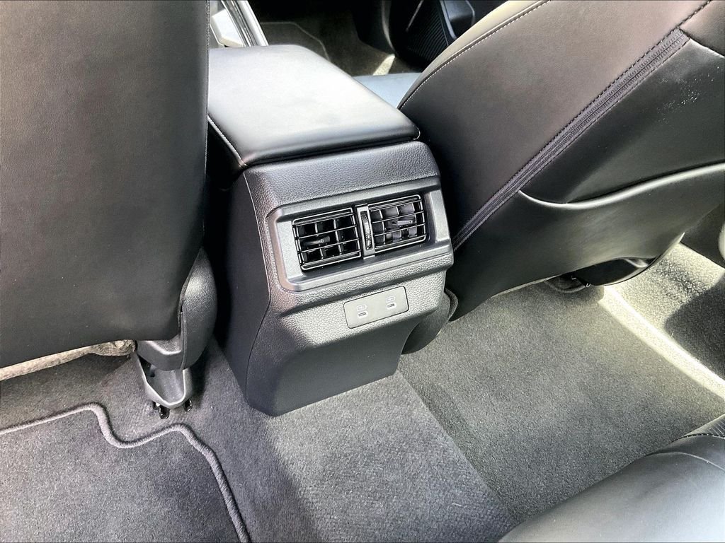 Used 2025 White Honda Touring image 28