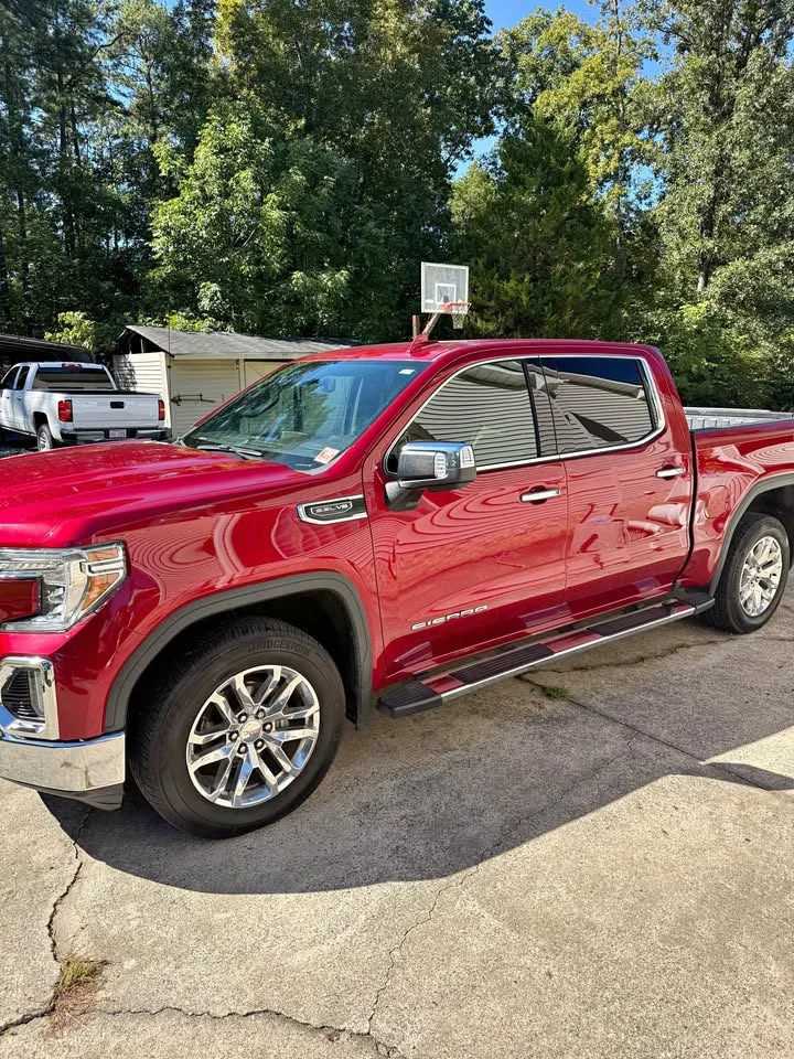 Used 2021 Red GMC SLT image 6