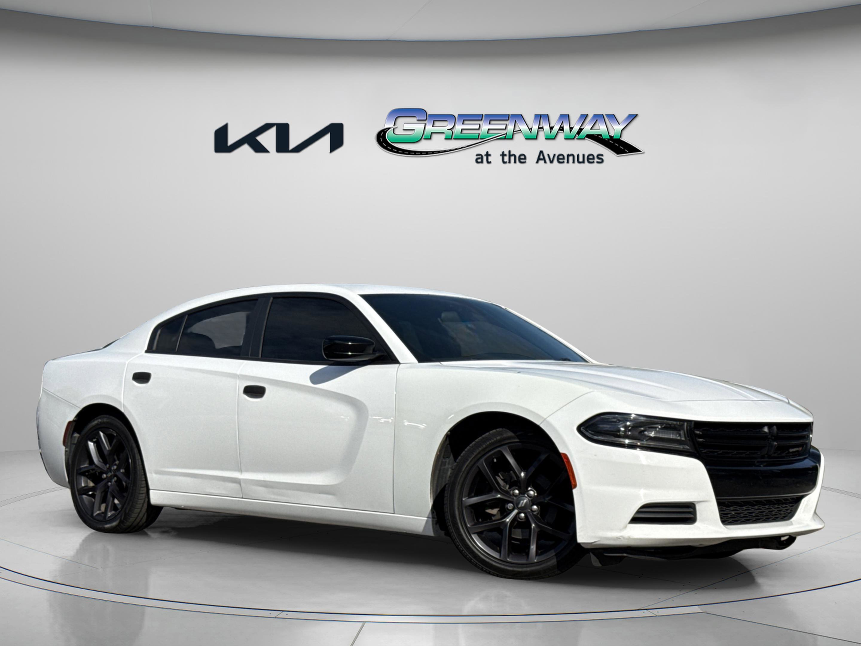 2020 Dodge Charger SXT's photo