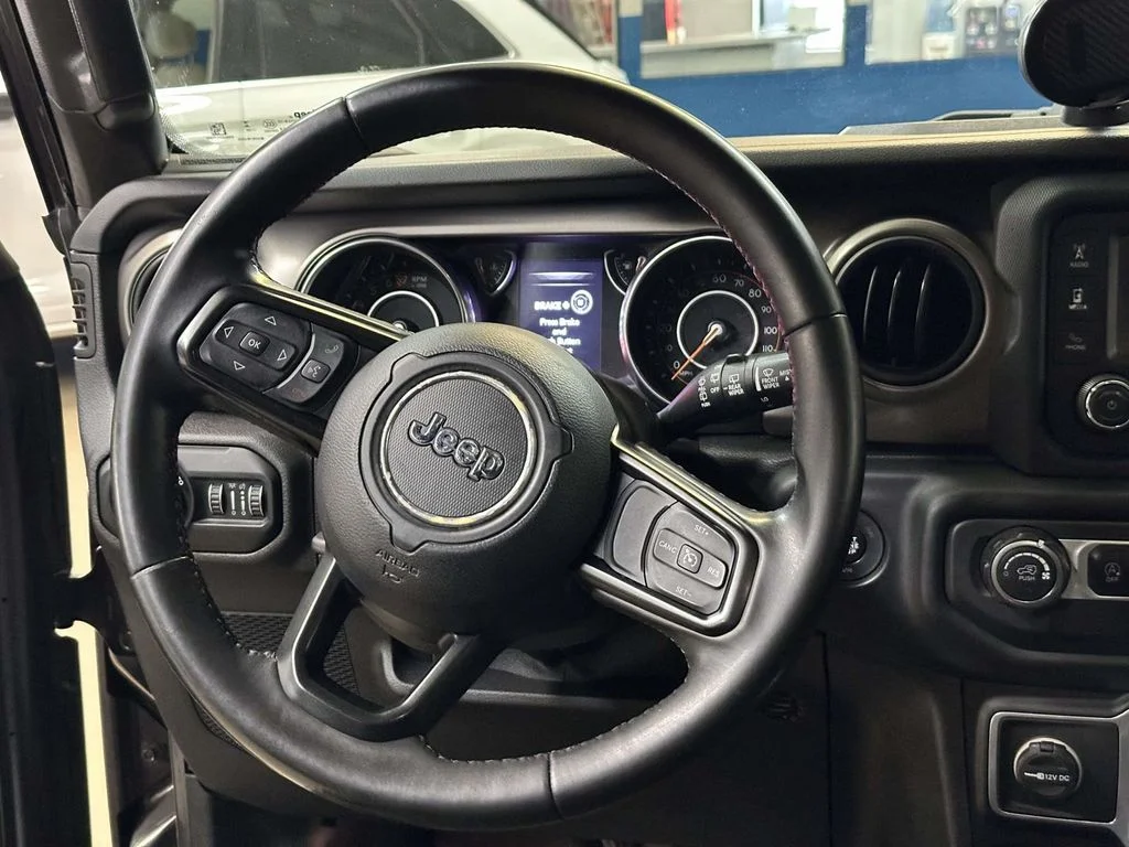 Used 2018 Gray Jeep Unlimited Sport S image 20