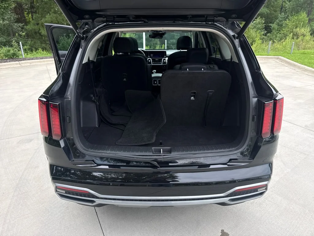 Used 2023 Ebony Black Kia EX image 33