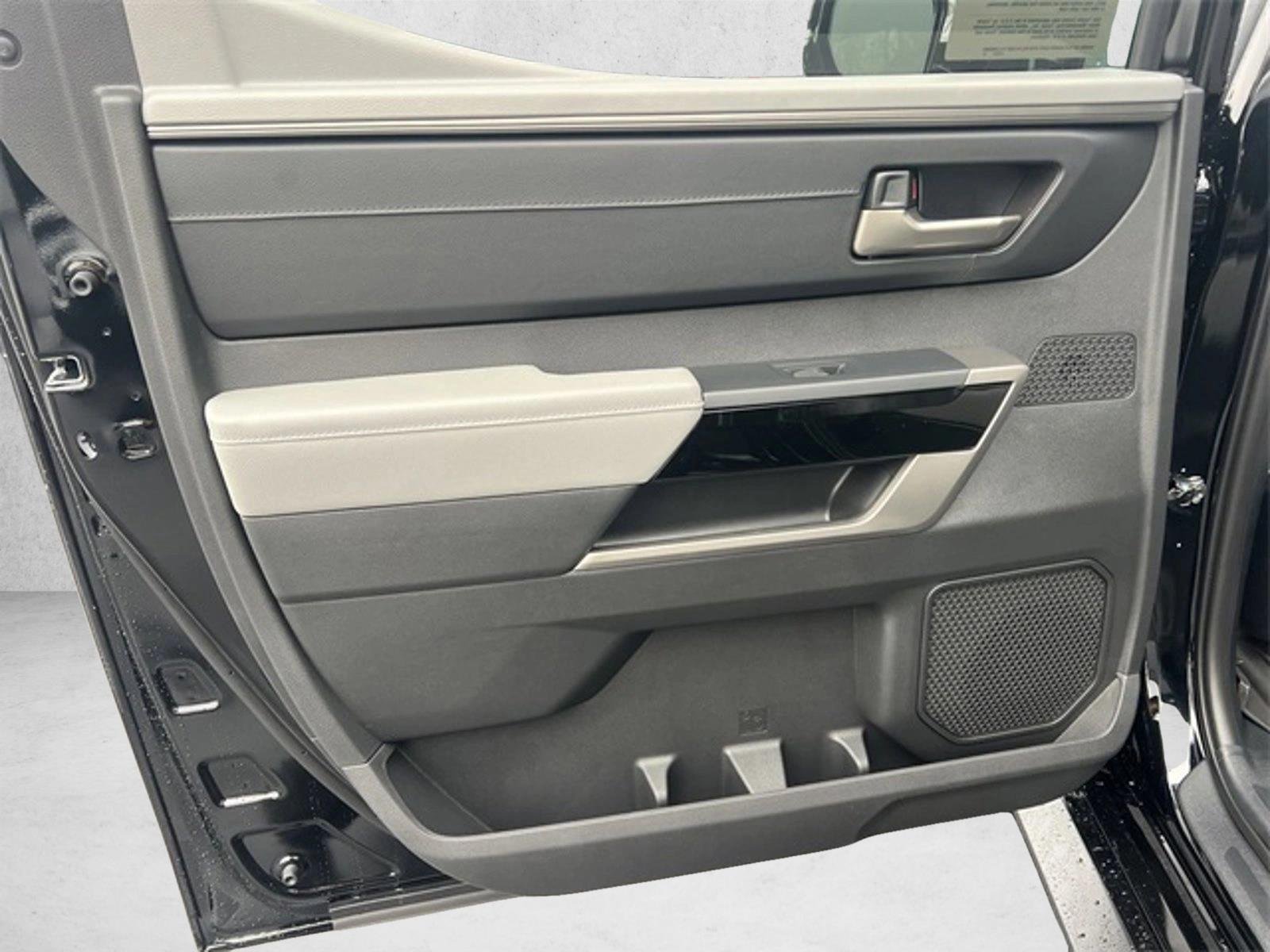 2025 Toyota Tundra Limited - Photo 21