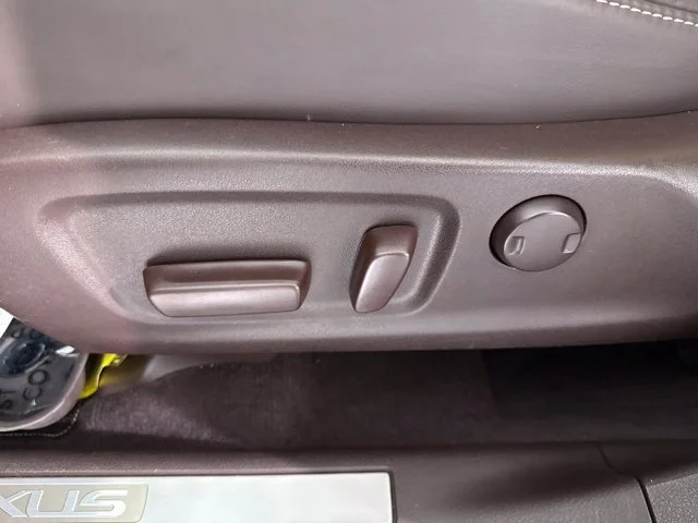 Used 2019  Lexus 350 image 20