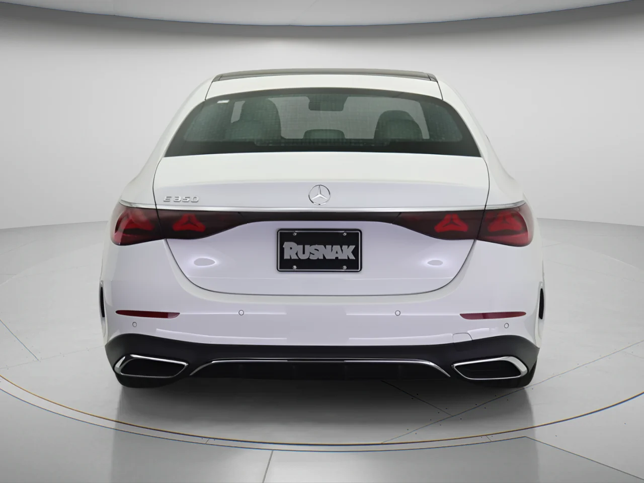 New 2026 Polar White Mercedes-Benz E 350 image 3