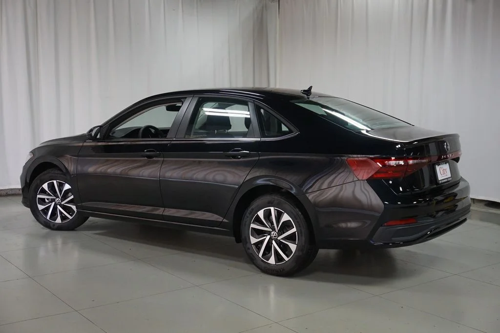 New 2026 Black Volkswagen 1.5T S image 8