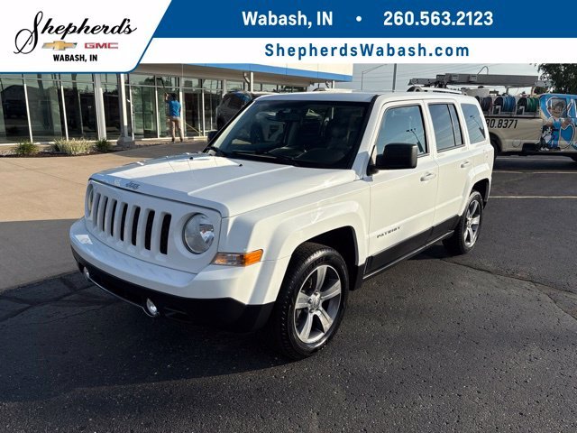 Used 2016 White Jeep High Altitude image 1