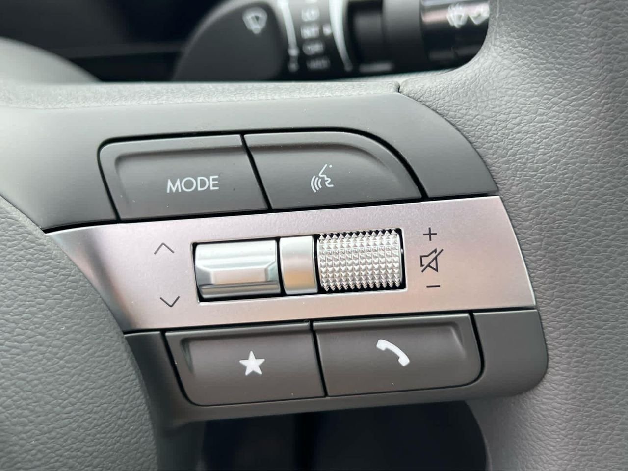 New 2026 Transmission Blue Hyundai SE image 68