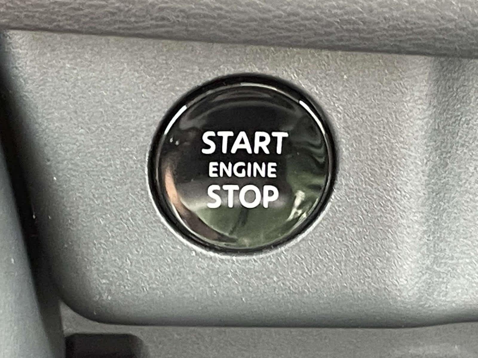 New 2026 Everest White Pearl/Super Black Nissan Platinum image 36