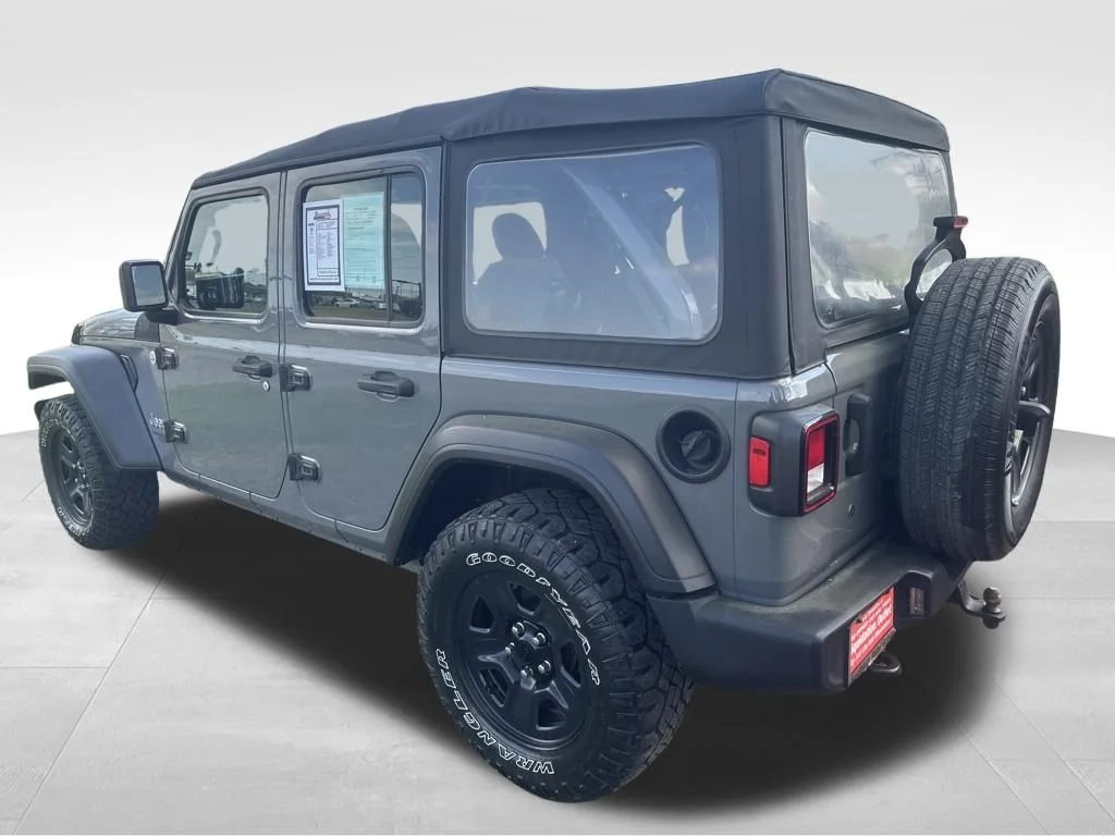 Used 2019 Gray Jeep Unlimited Sport image 15