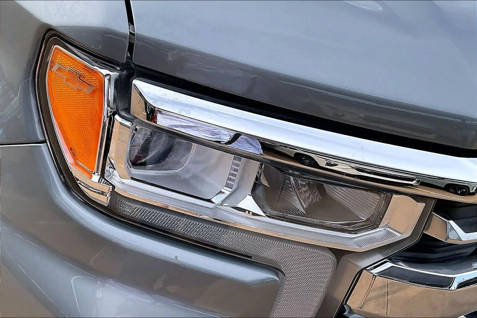 Used 2024 Sterling Gray Metallic Chevrolet LTZ image 27