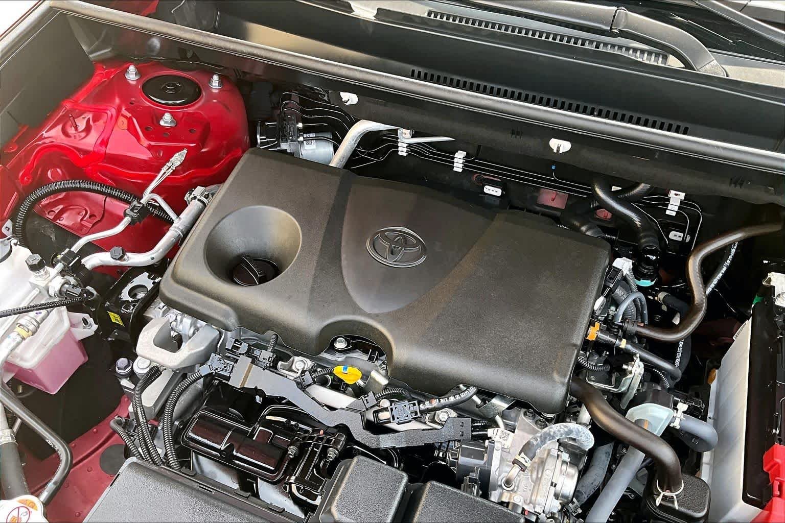 Used 2025 Ruby Flare Pearl Toyota XLE image 33